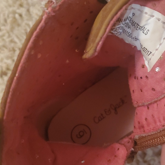 Boots, easy on with zipper side, light pink laces 💗 - Picture 4 of 4